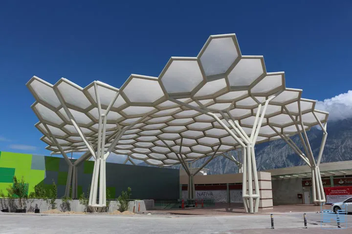 Shopping Mall Cubierta Voroni